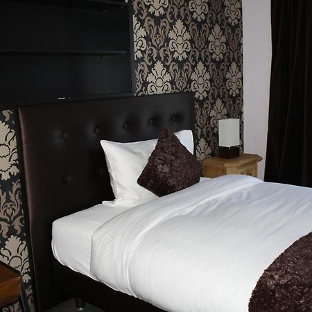 Hotel De La Gare Monthey Eksteriør billede