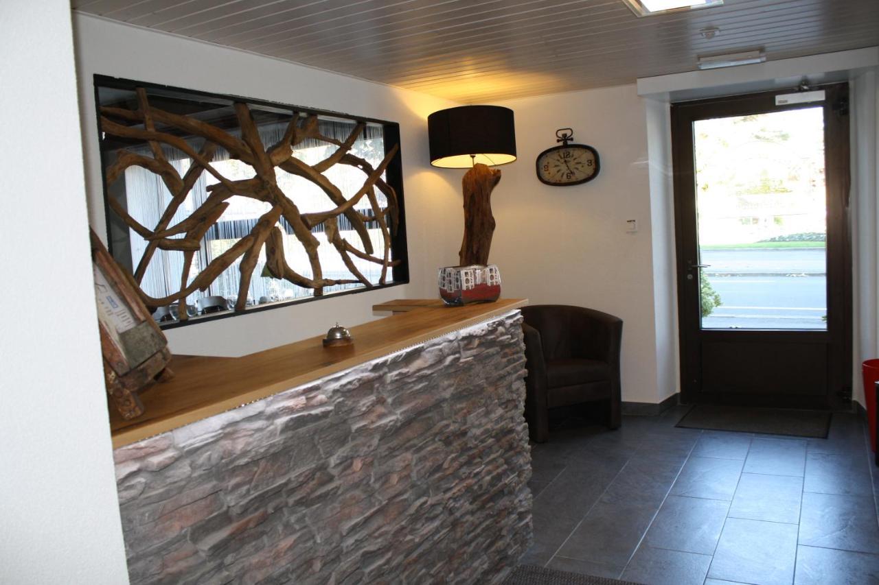 Hotel De La Gare Monthey Eksteriør billede