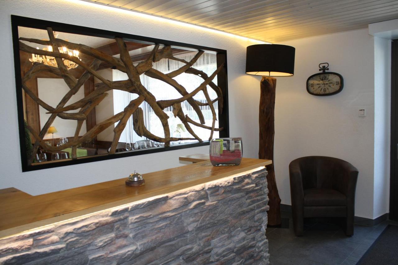 Hotel De La Gare Monthey Eksteriør billede