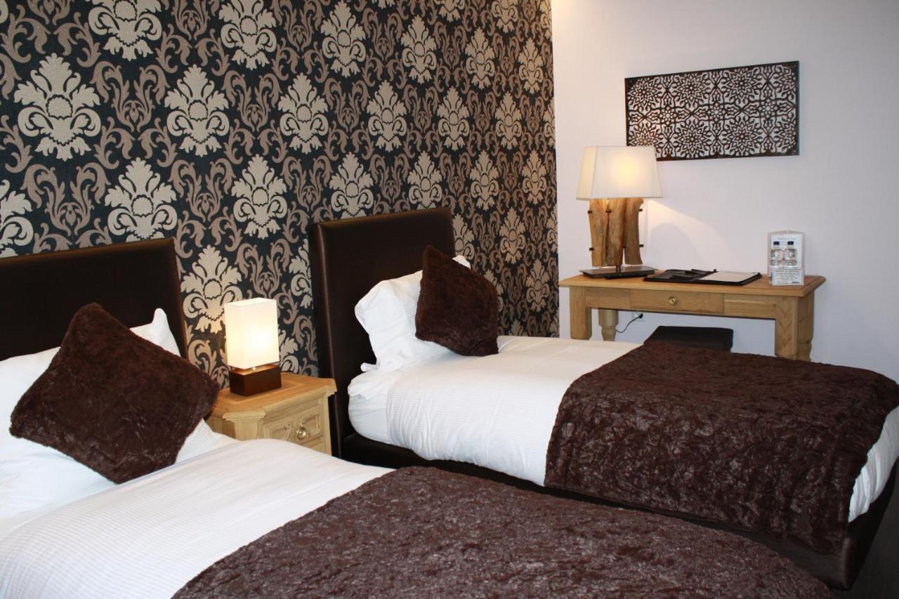 Hotel De La Gare Monthey Eksteriør billede