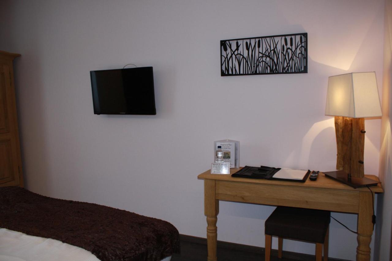 Hotel De La Gare Monthey Eksteriør billede