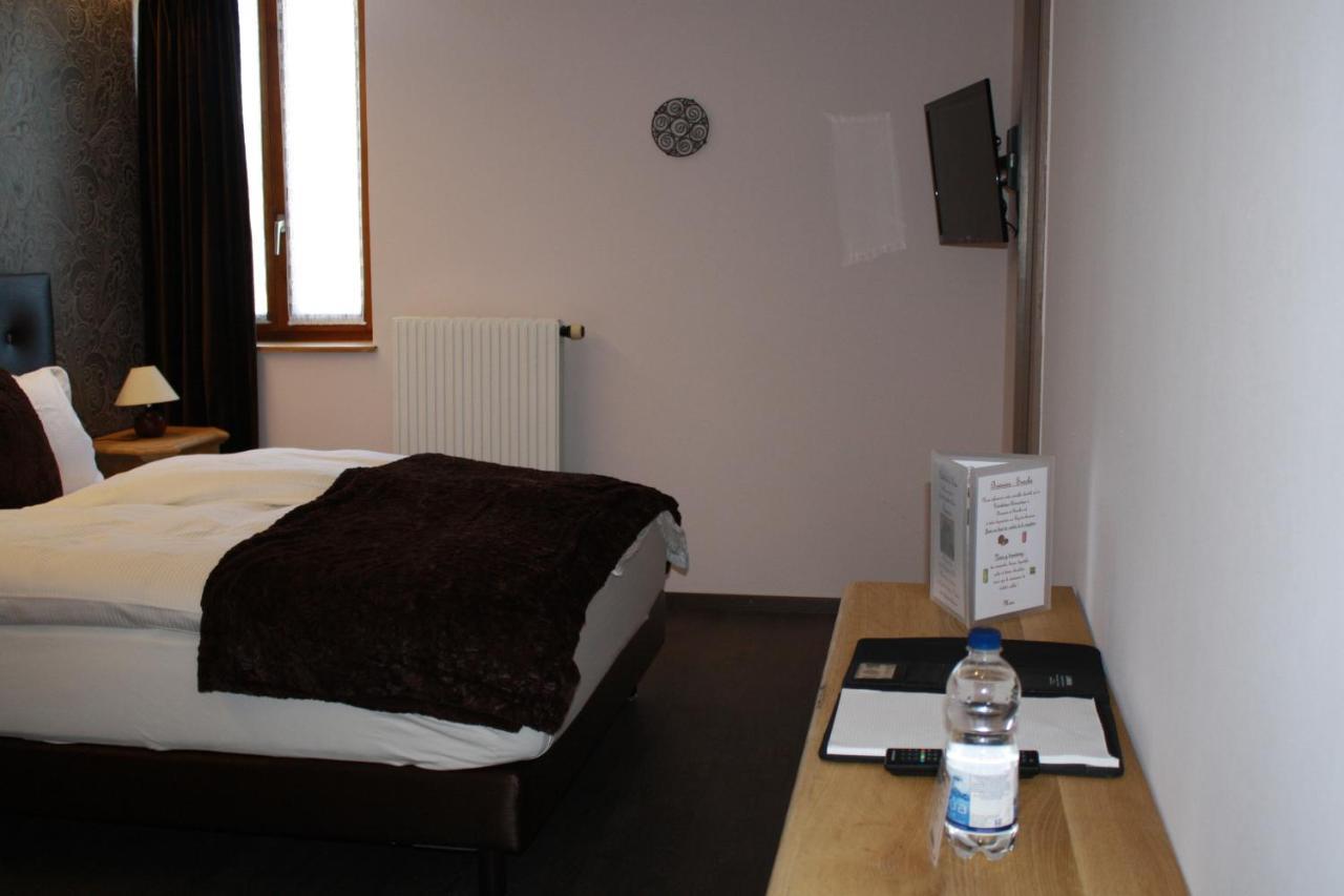 Hotel De La Gare Monthey Eksteriør billede