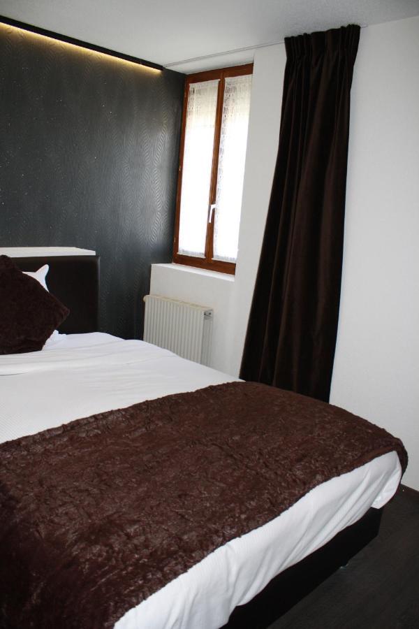 Hotel De La Gare Monthey Eksteriør billede