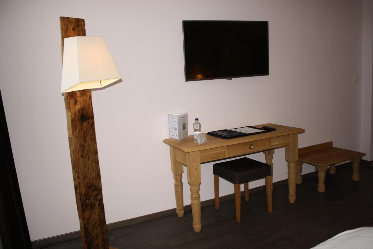 Hotel De La Gare Monthey Eksteriør billede