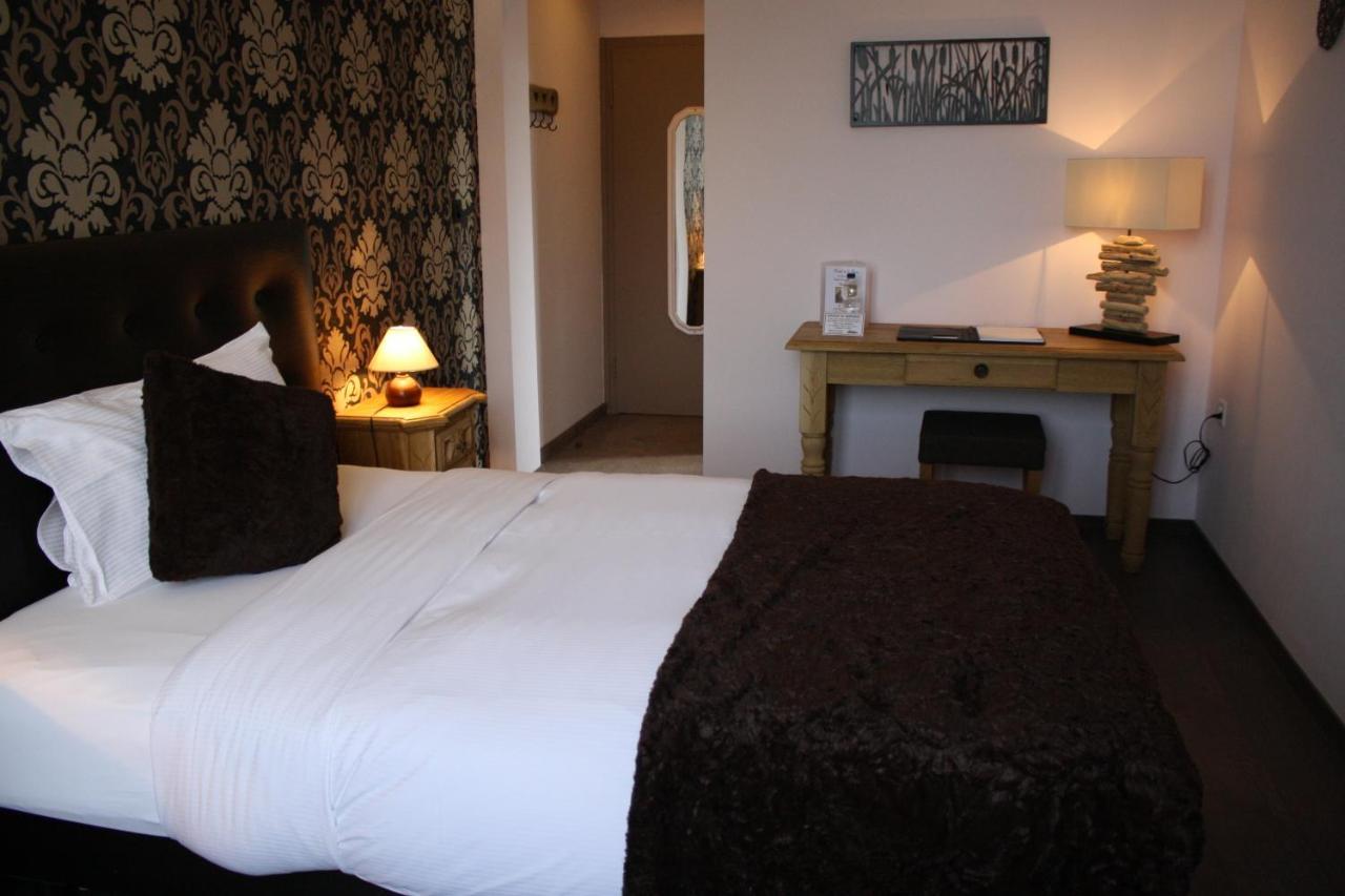 Hotel De La Gare Monthey Eksteriør billede